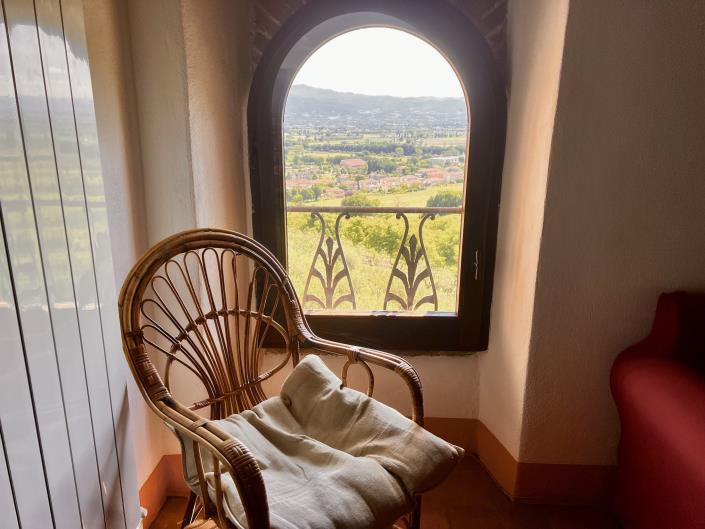 Image No.25-2 Bed Semi-Detached for sale