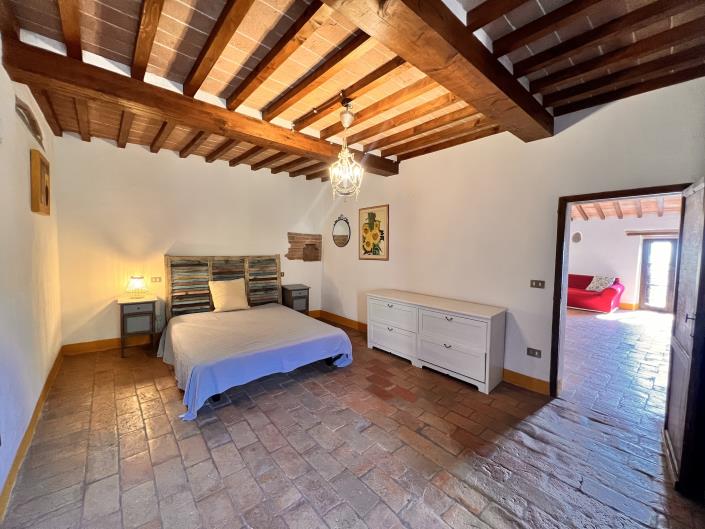 Image No.27-2 Bed Semi-Detached for sale