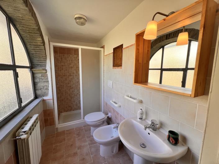 Image No.30-2 Bed Semi-Detached for sale