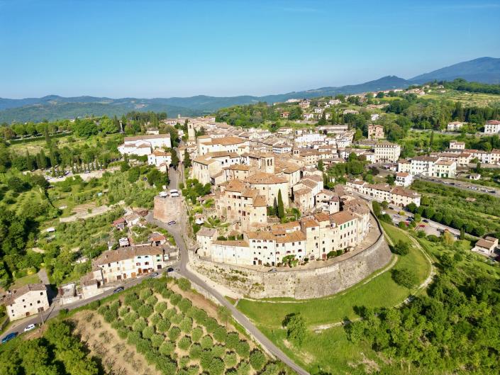 Image No.38-2 Bed Semi-Detached for sale