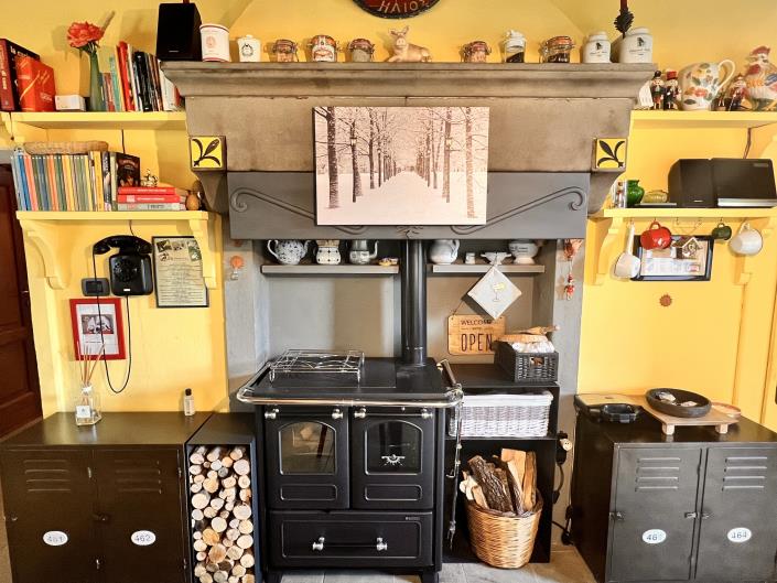 Image No.8-2 Bed Country House for sale