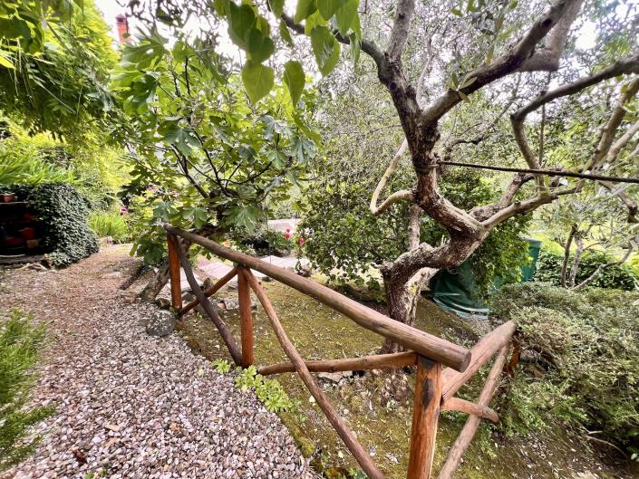 Image No.28-2 Bed Country House for sale