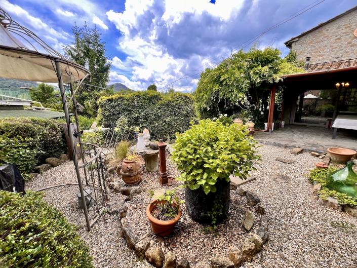 Image No.35-2 Bed Country House for sale