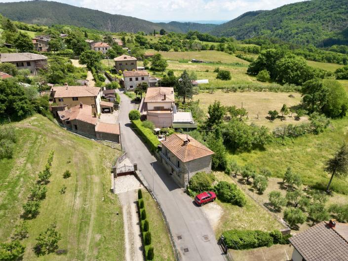 Image No.38-2 Bed Country House for sale