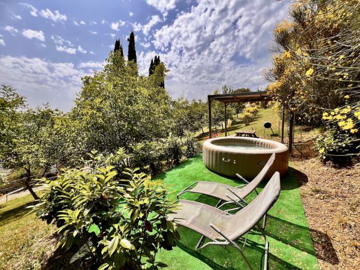 Image No.20-2 Bed Apartment for sale