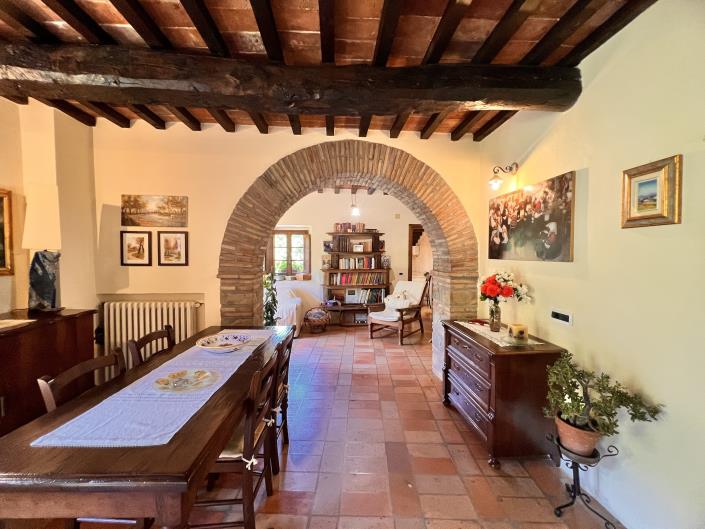 Image No.20-3 Bed Farmhouse for sale