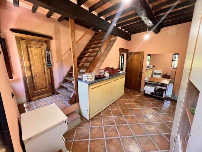 Image No.37-3 Bed Farmhouse for sale