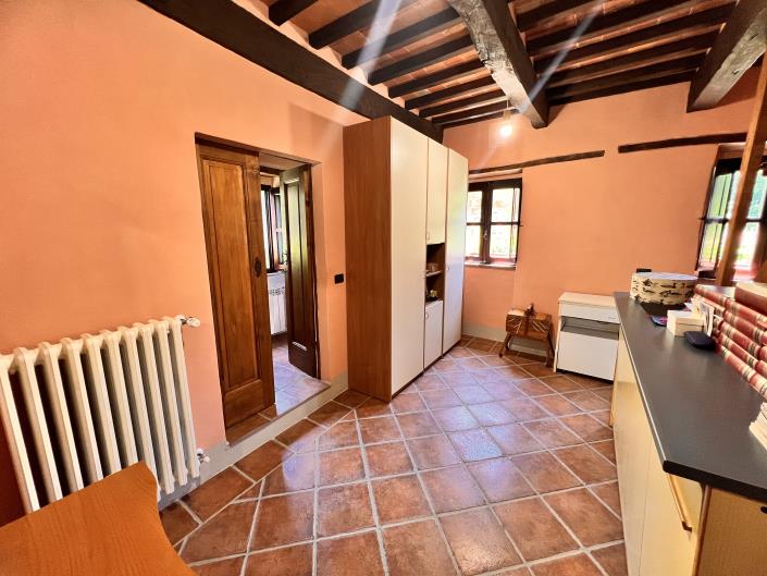 Image No.36-3 Bed Farmhouse for sale