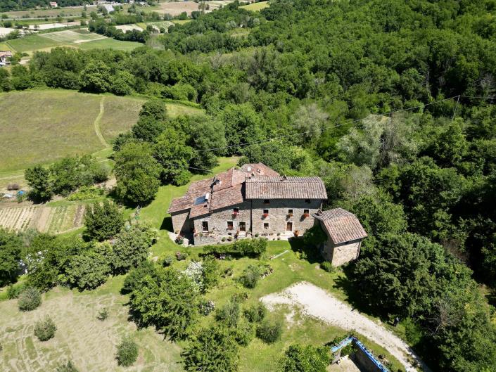 Image No.51-3 Bed Farmhouse for sale