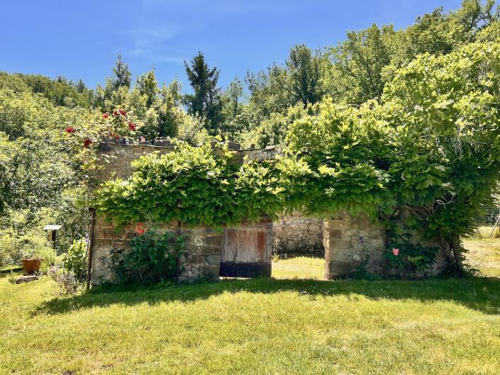 Image No.59-3 Bed Farmhouse for sale