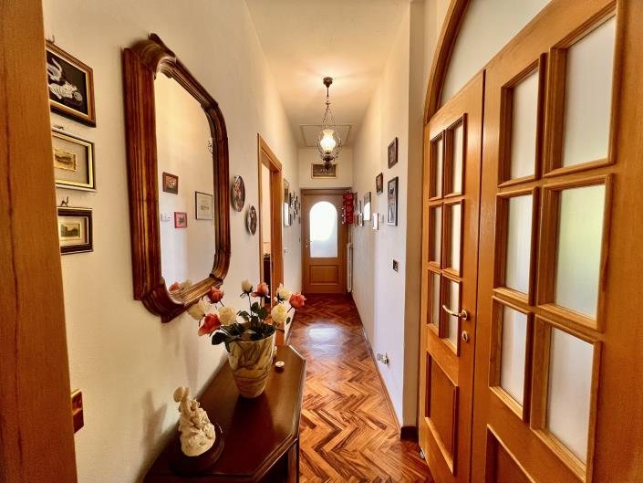 Image No.6-3 Bed Country Property for sale