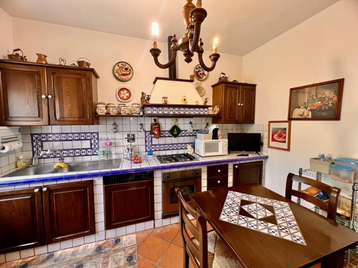 Image No.10-3 Bed Country Property for sale