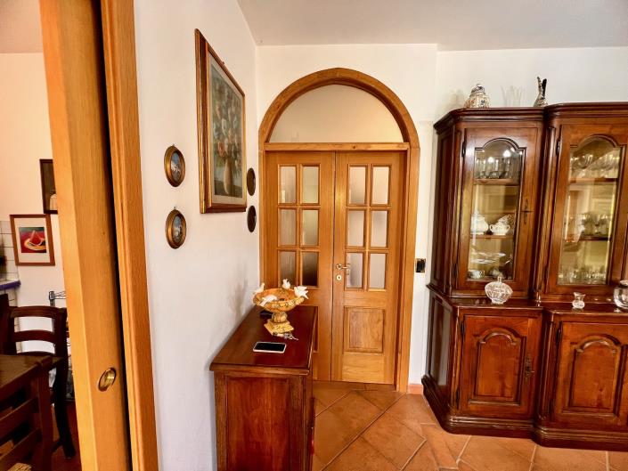 Image No.12-3 Bed Country Property for sale