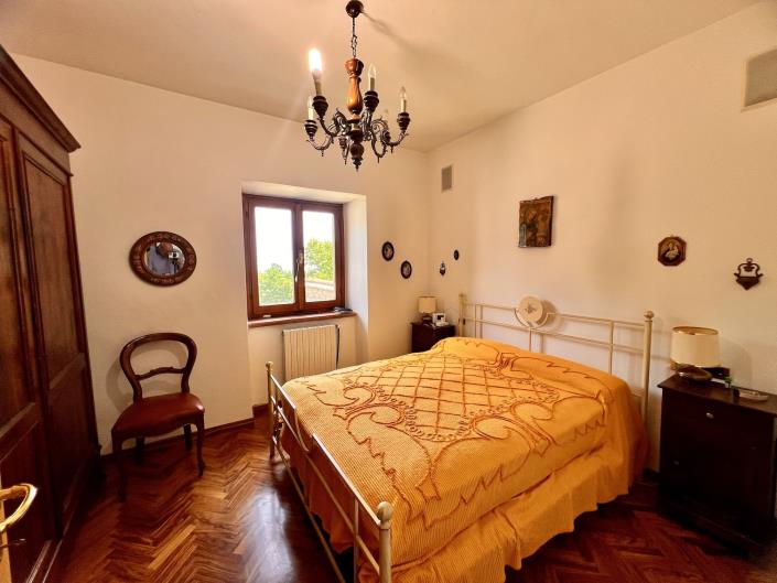 Image No.14-3 Bed Country Property for sale