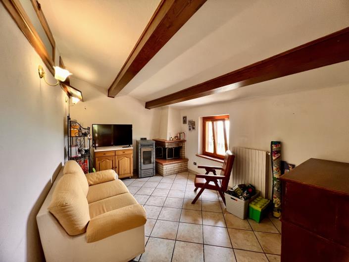 Image No.20-3 Bed Country Property for sale