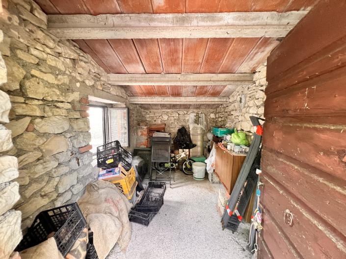 Image No.30-3 Bed Country Property for sale