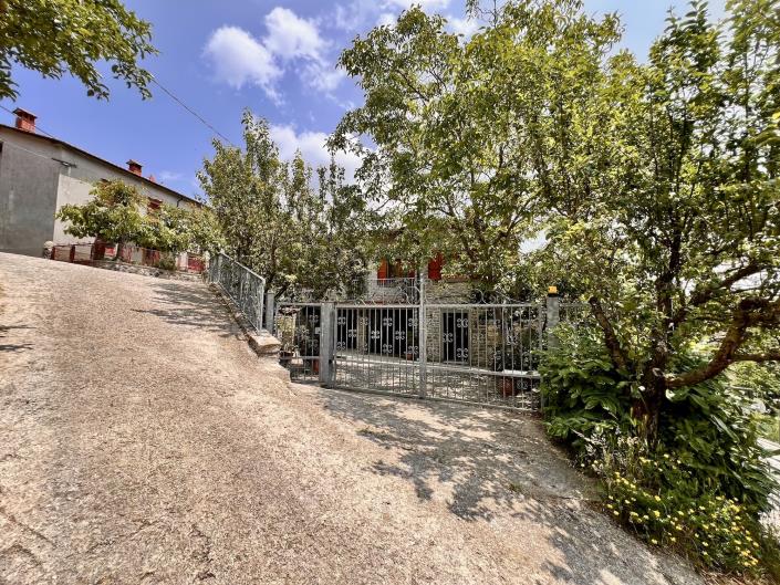 Image No.32-3 Bed Country Property for sale