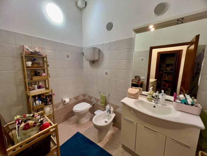 Image No.6-5 Bed House/Villa for sale