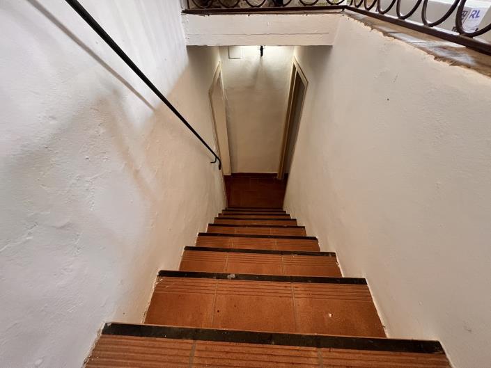 Image No.11-2 Bed House for sale