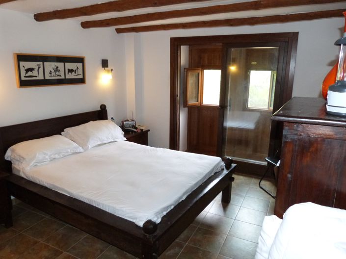 Image No.10-15 Bed Country Property for sale