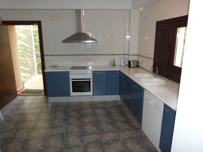 Image No.16-15 Bed Country Property for sale