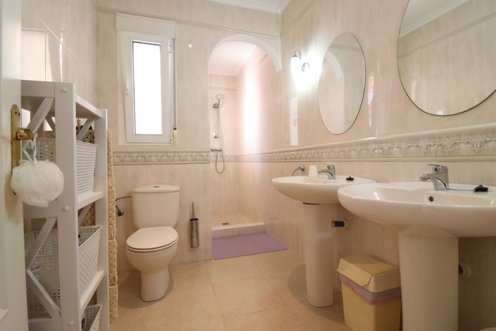 Image No.16-3 Bed Villa for sale