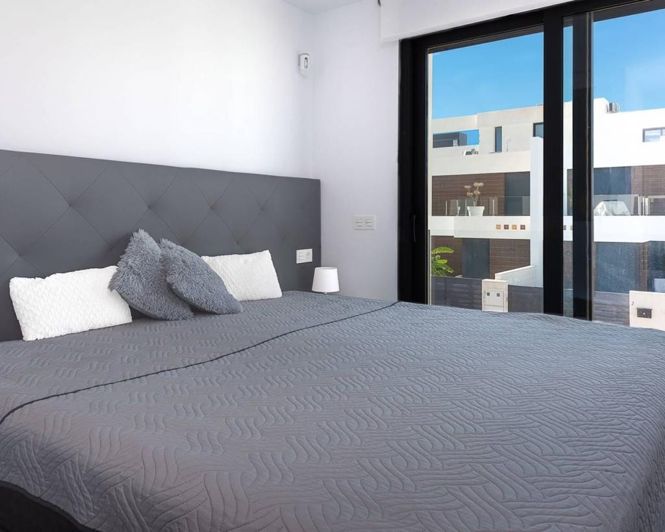 Image No.9-4 Bed Villa for sale