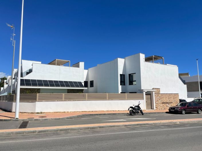 Image No.29-3 Bed Apartment for sale