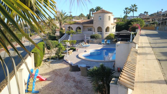 Image No.3-5 Bed Villa for sale