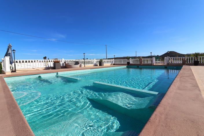 Image No.2-3 Bed Country Property for sale