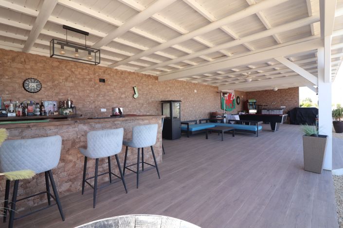 Image No.32-3 Bed Country Property for sale