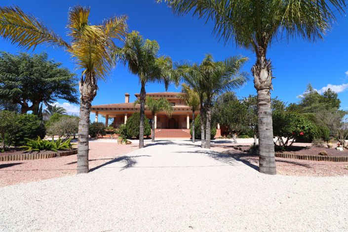 Image No.52-6 Bed Country Property for sale