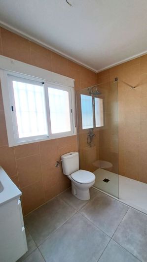 Image No.9-3 Bed Country Property for sale