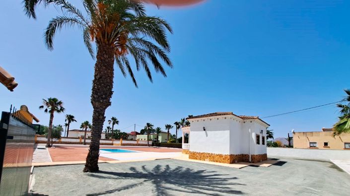 Image No.16-3 Bed Country Property for sale