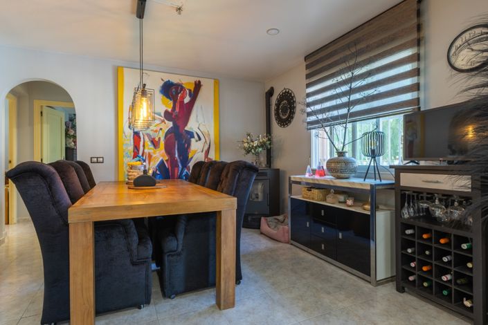 Image No.18-5 Bed Villa for sale