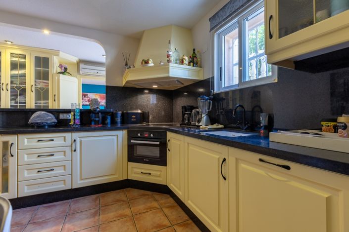 Image No.40-5 Bed Villa for sale