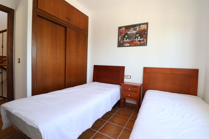 Image No.16-3 Bed Villa for sale