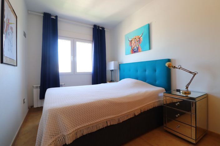 Image No.17-3 Bed Townhouse for sale