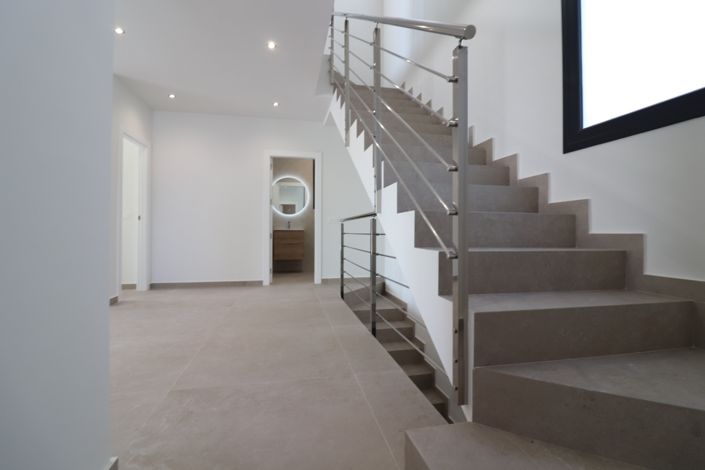 Image No.18-3 Bed Villa for sale