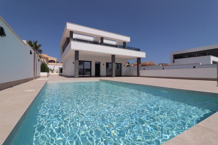 Image No.33-3 Bed Villa for sale