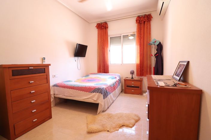 Image No.19-3 Bed Country Property for sale