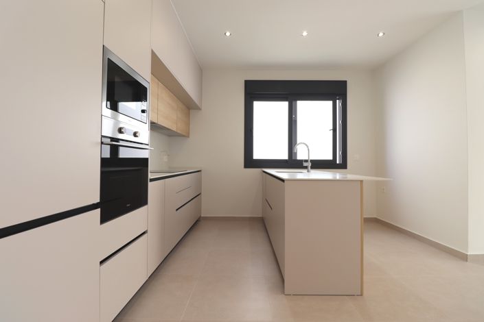 Image No.10-3 Bed Villa for sale