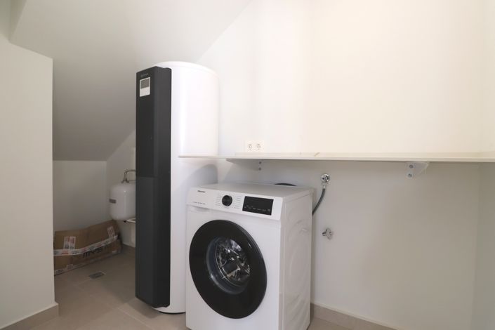 Image No.27-3 Bed Villa for sale