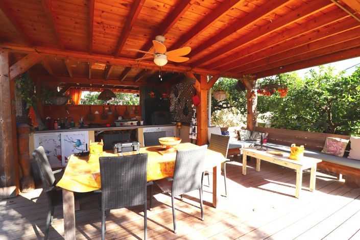 Image No.20-3 Bed Country Property for sale