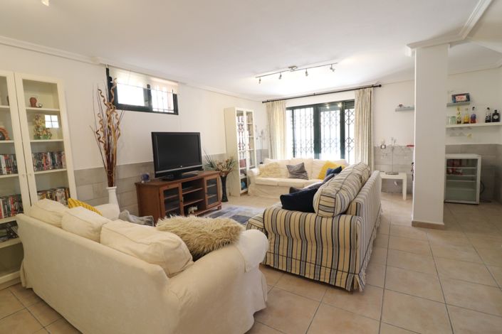 Image No.15-5 Bed Villa for sale