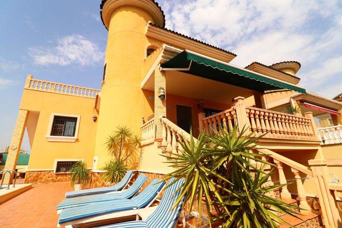 Image No.28-5 Bed Villa for sale