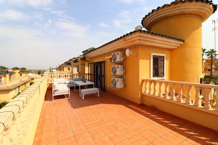 Image No.29-5 Bed Villa for sale