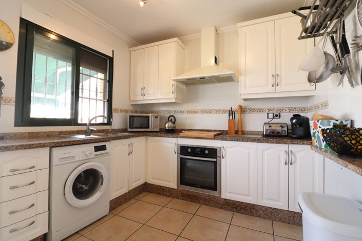 Image No.8-5 Bed Villa for sale