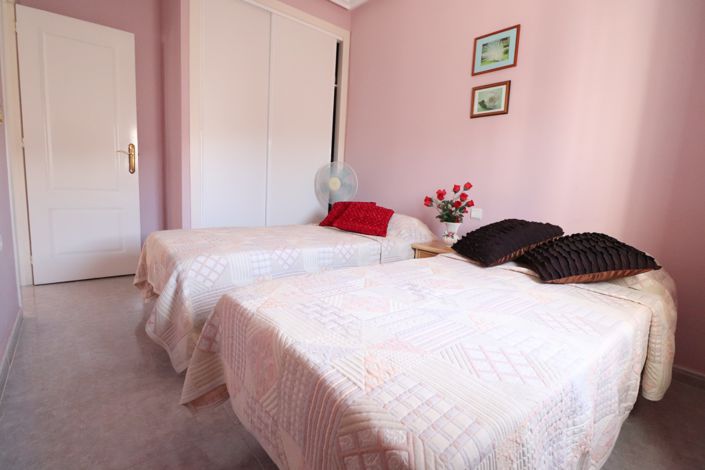 Image No.8-3 Bed Country Property for sale