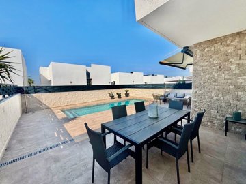 o1j8debld11ogq1dmi6341sblnio25